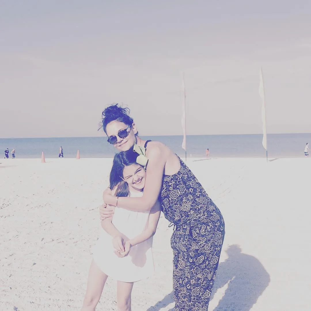 Katie dan Suri asyik nikmati liburan Paskah tanpa Tom Cruise © instagram.com/katieholmes212