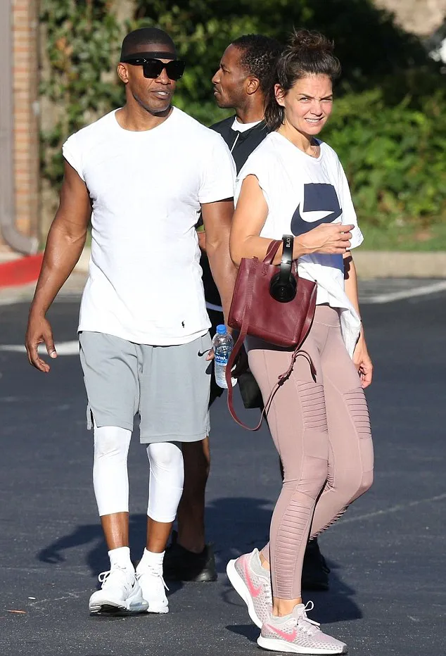 Katie nge-gym bareng Jamie © BackGrid via dailymail.co.uk