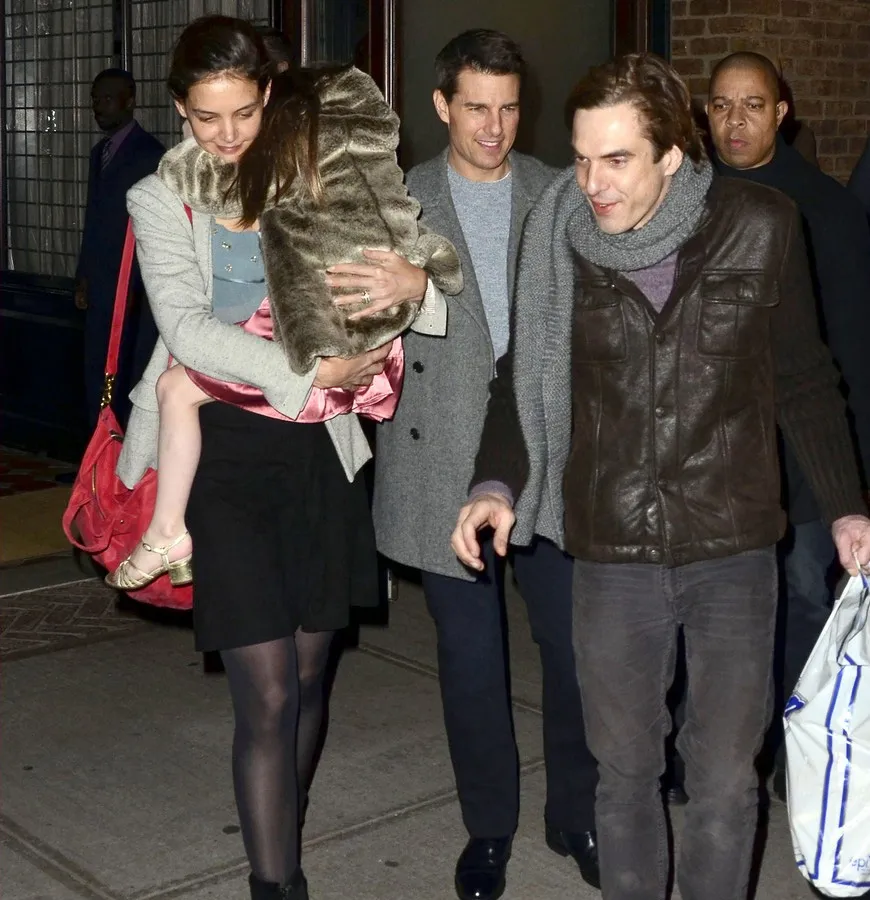 Katie Holmes saat masih bersama Tom Cruise @ imnotobsessed.com