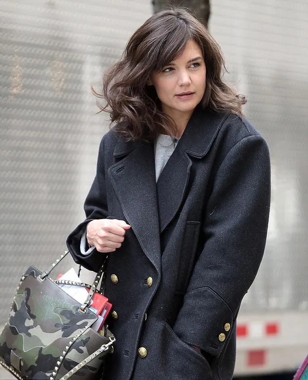 Katie Holmes @ dailymail.co.uk