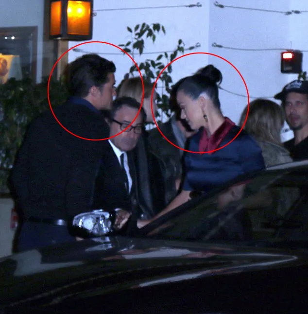 Katy dan Orlando usai dinner romantis © dailymail.co.uk