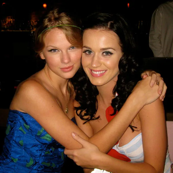 Katy dan Taylor pernah berteman lho! © people.com