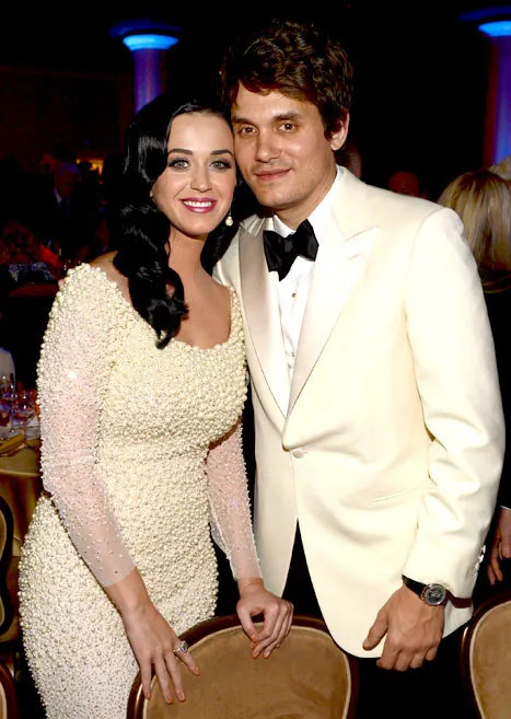 Katy dan John benar-benar sudah balikan @ usmagazine.com