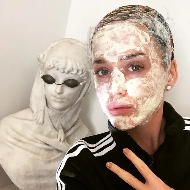 Masih bisa mengenali Katy? @ instagram.com/katyperry