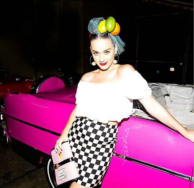 Katy asyik berlibur tanpa John © instagram.com/katyperry