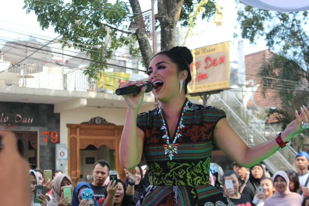 Krisdayanti sempat nyanyikan lagu @ KapanLagi.com/Darmadi Sasongko