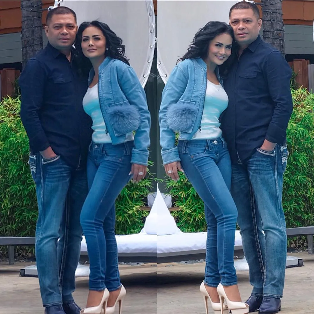 Serasi! Gaya kompak KD dan Raul pakai baju matching. Credit: via instagram.com/krisdayantilemos