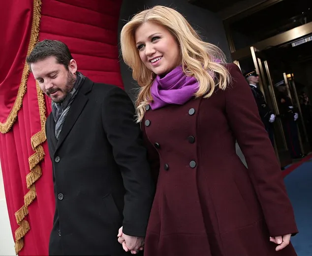 Brandon dan Kelly @ dailymail.co.uk