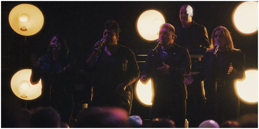 Kelly Clarkson - I Hate Love (Feat. Steve Martin)