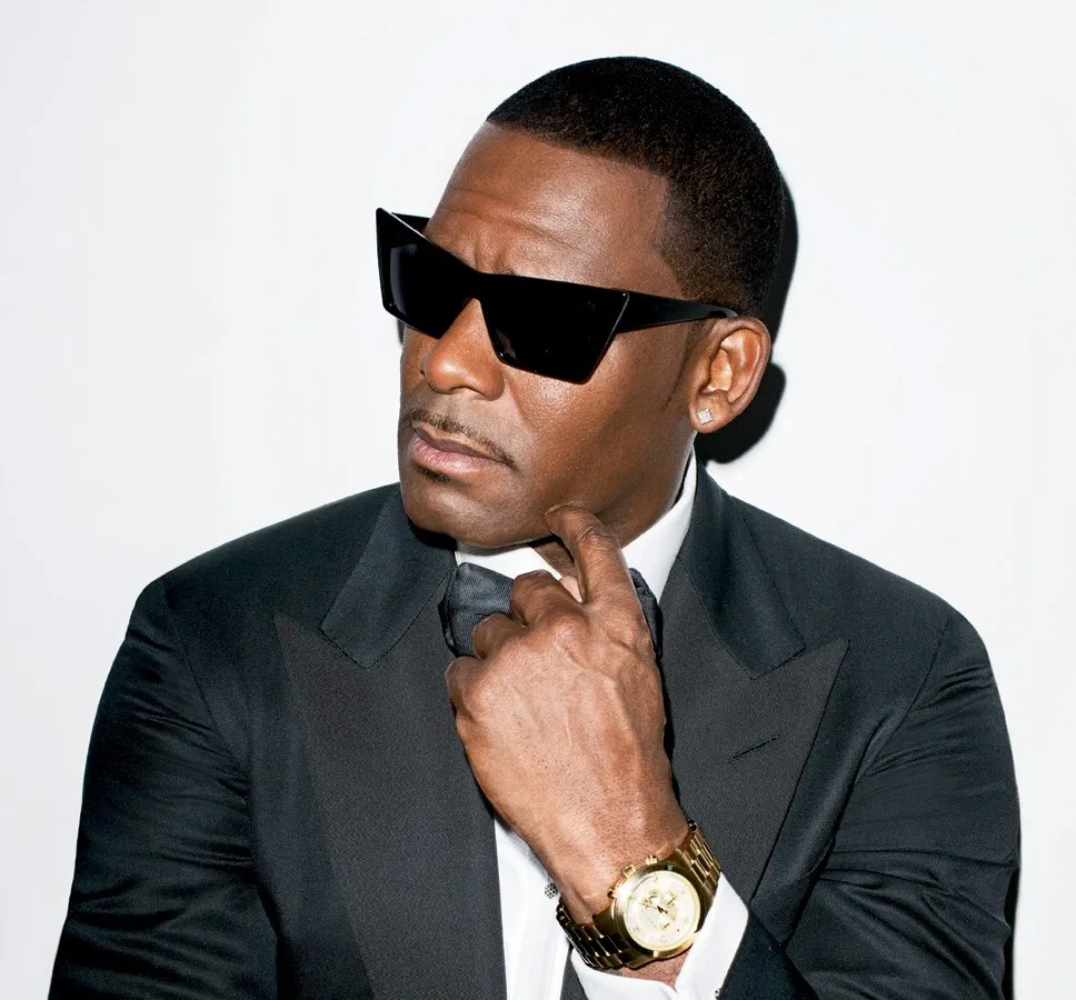 R Kelly, teman duet Lady Gaga di lagu 'Do What U Want'. ©RollingOut