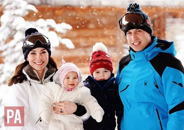 Keluarga Kate Middleton dan Pangeran William main ski bareng © Instagram.com/kensingtonroyal
