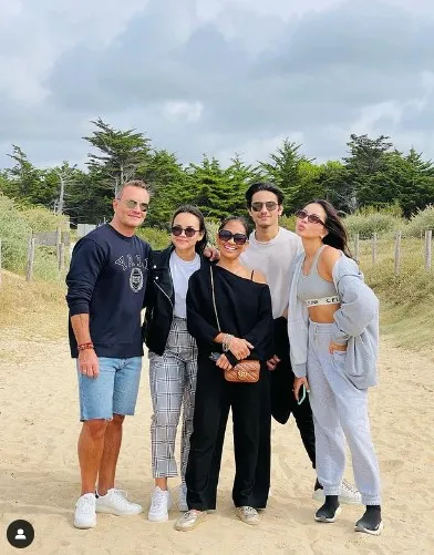 Potret Keluarga Alyssa Daguise (Credit: Instagram/andhikadaguise)