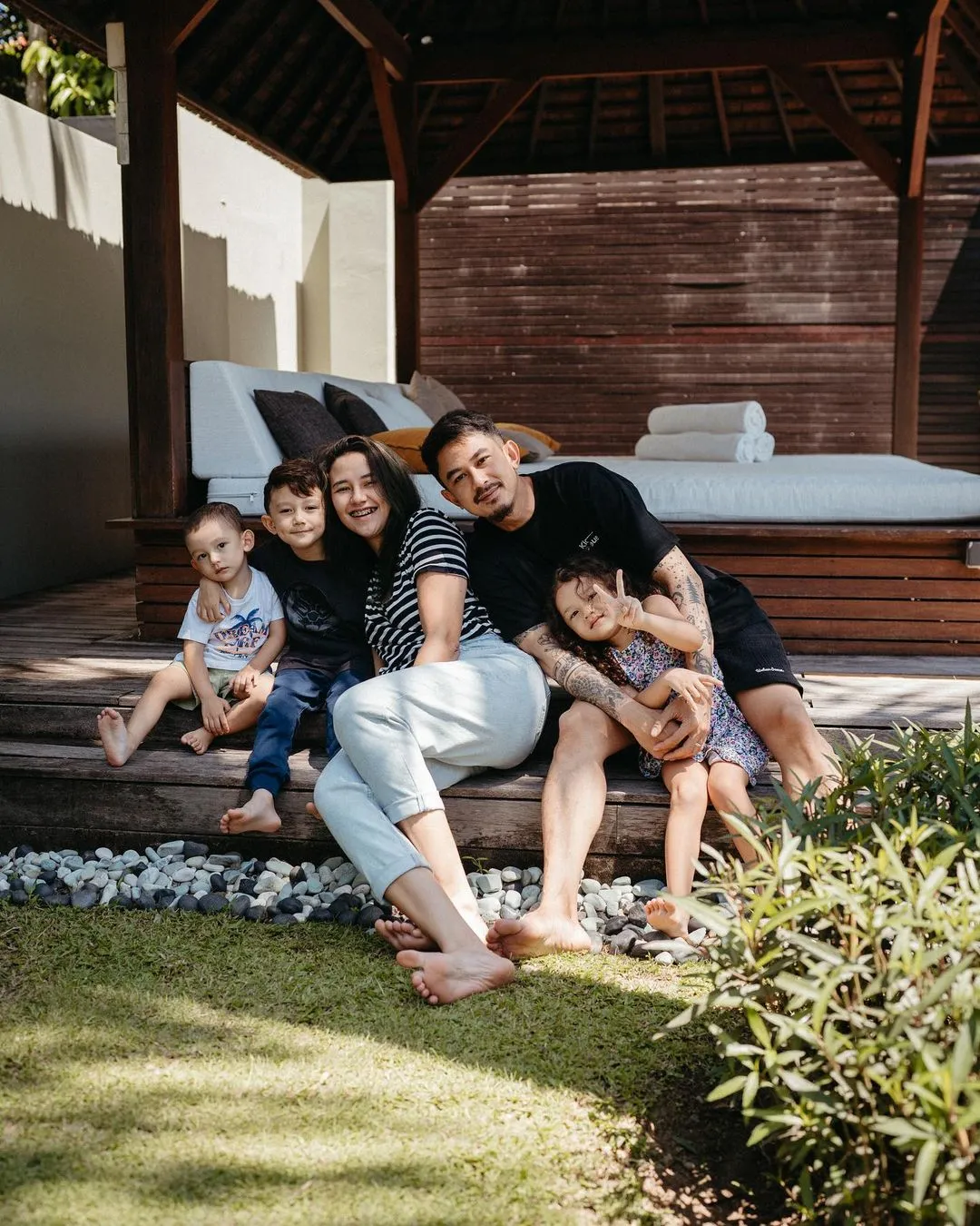 Potret Rumah Tangga Fandy Christian dan Dahlia Poland (Credit: Instagram/fandych)