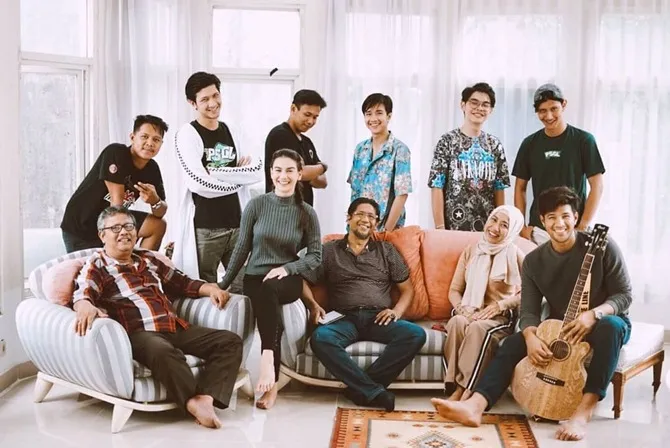 Foto Bareng Keluarga Ammar Zoni