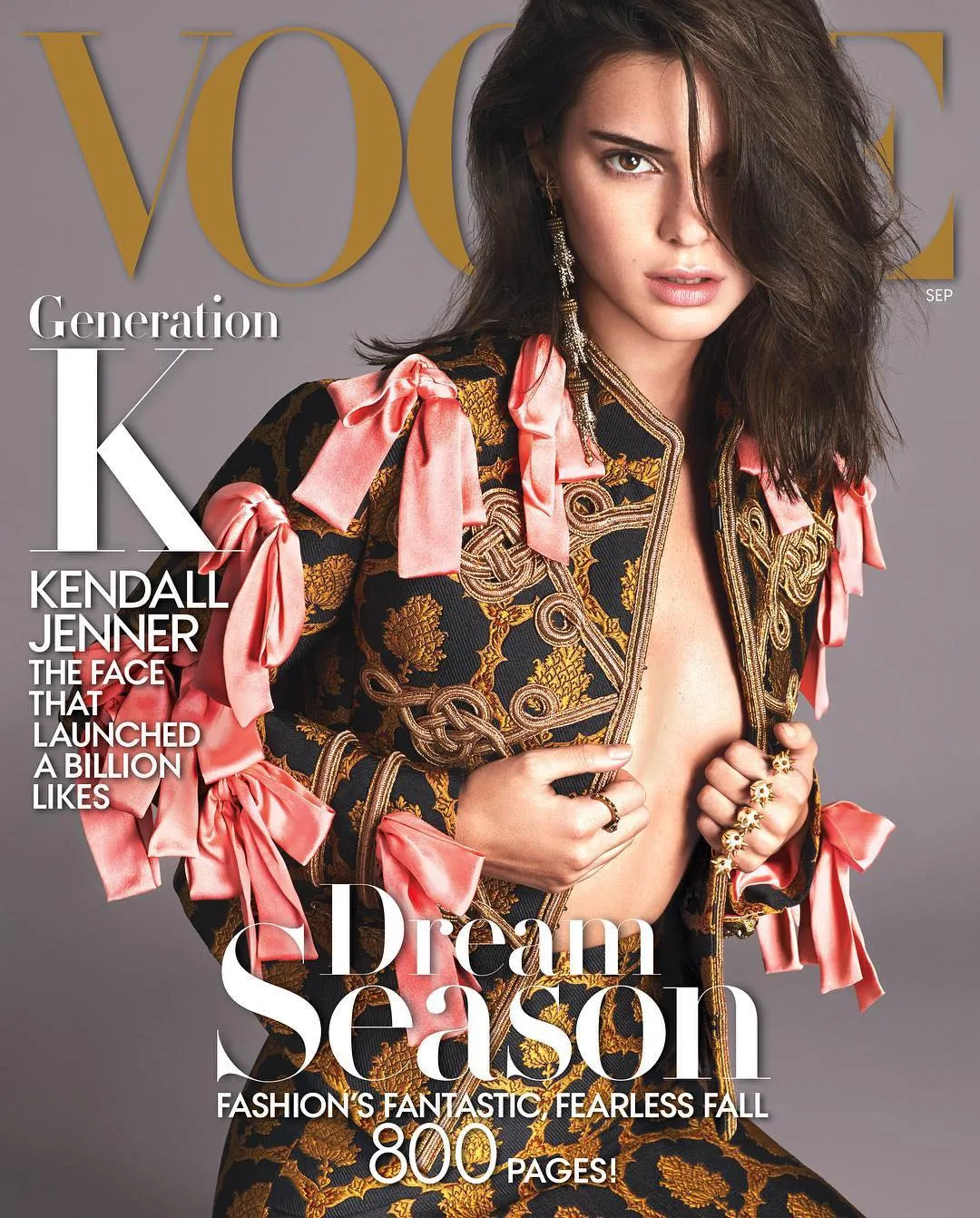 Debut pertama, Kendall Jenner terpilih sebagai cover majalah Vogue edisi September! © instagram.com/voguemagazine