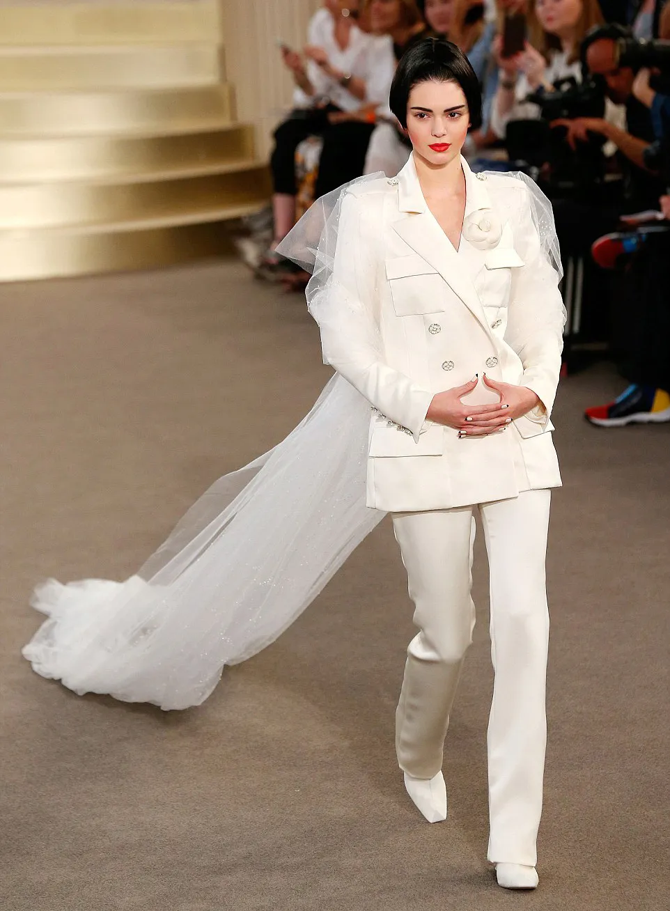 Kendall dengan rambut pendek, bikin pangling! ©shutterstock.com
