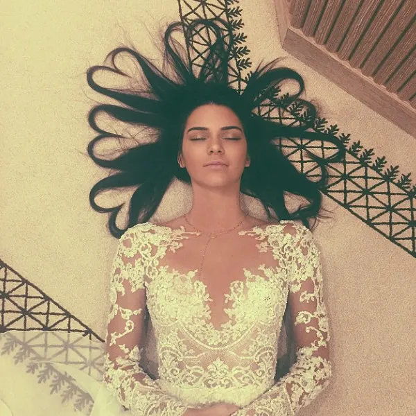 Kendall menghilang dari Instagram © eonline.com
