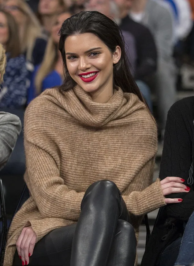 Kendall Jenner @ dailymail.co.uk