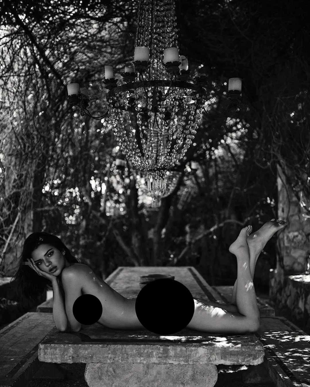 Kendall ekspos tubuh seksinya di pemotretan terbaru © instagram.com/kendalljenner