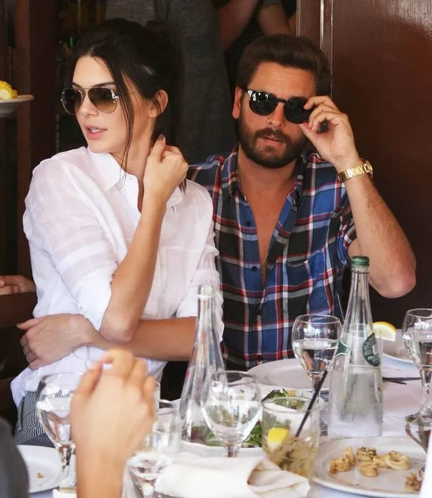 Hubungan Kendall dan Scott memang sudah dekat sejak dulu © mirror.co.uk