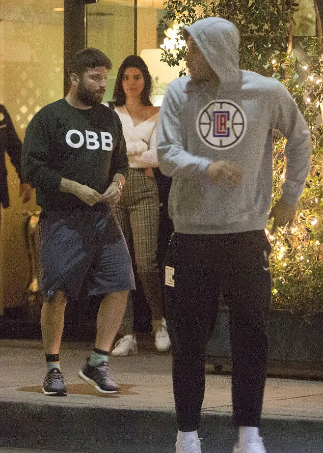 Kendall dan Blake tertangkap dinner bareng © dailymail.co.uk