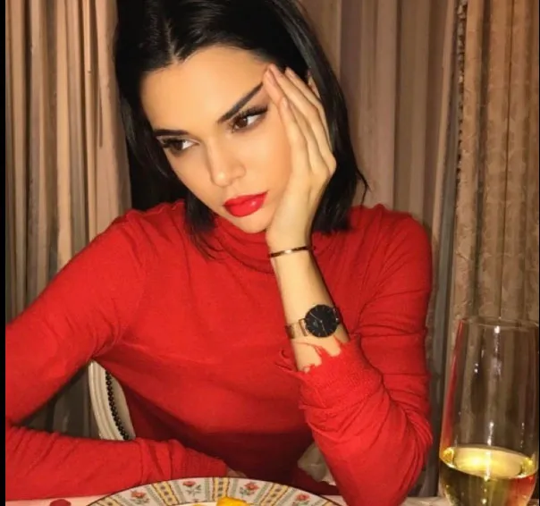 Kendall Janner kemalingan © Instagram.com/kendalljenner