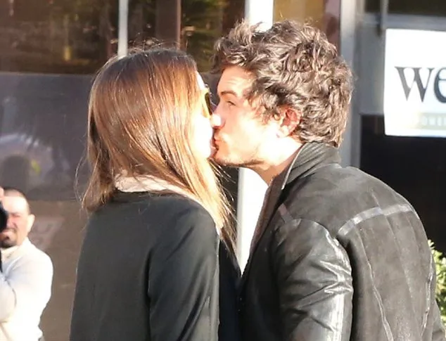 Miranda Kerr - Orlando Bloom @ dailymail.co.uk