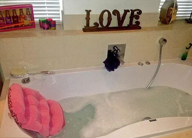 Salah satu bagian apartemen Kerry @ dailymail.co.uk