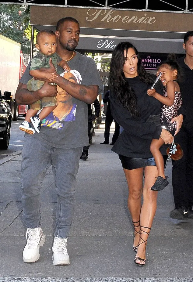 Kim Kardashian gelar pesta untuk suami dan ultah putranya © Shutterstock via Dailymail.co.uk