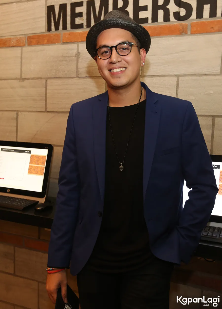 Kevi Julio mengaku masih ingin fokus karir dan menjalani hubungan asmaranya dengan santai/©KapanLagi.com®/Budy Santoso