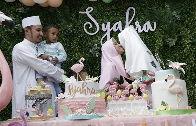 Kartika Putri Saat merayakan ulang tahun anak nya di kawasan Cipete © KapanLagi.com/Agus Apriyanto