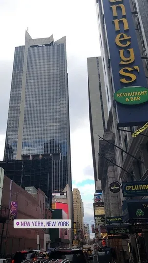 © instagram.com/khiranitrihatmodjo