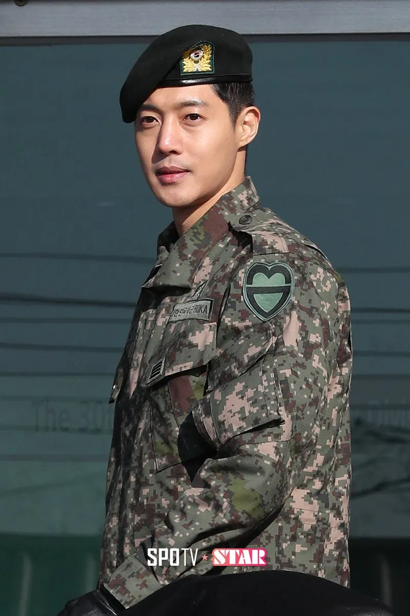 Meski terlibat kasus berkendara saat mabuk, Kim Hyun Joong tak batalkan fanmeetnya. ©spotv