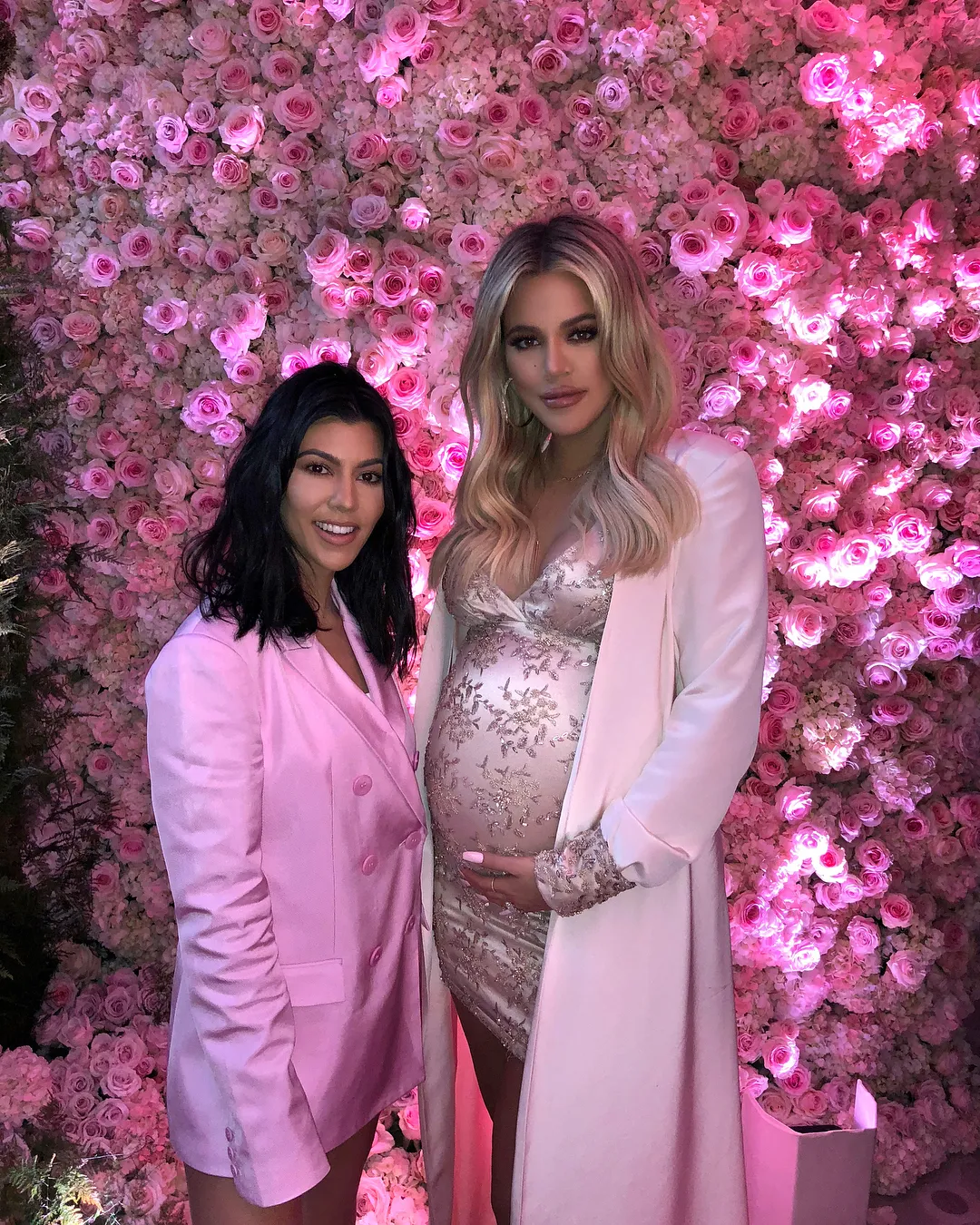 Khloe alami kontraksi parah dan diduga akan melahirkan lebih awal © instagram.com/khloekardashian