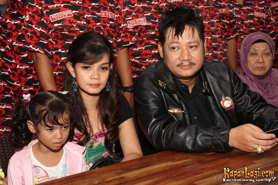 Anak Ki Kusumo sempat shock mendengar ibunya telah meninggal.