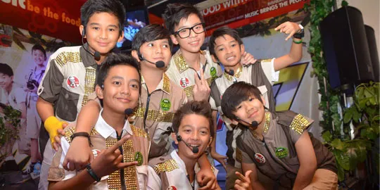 Super 7
