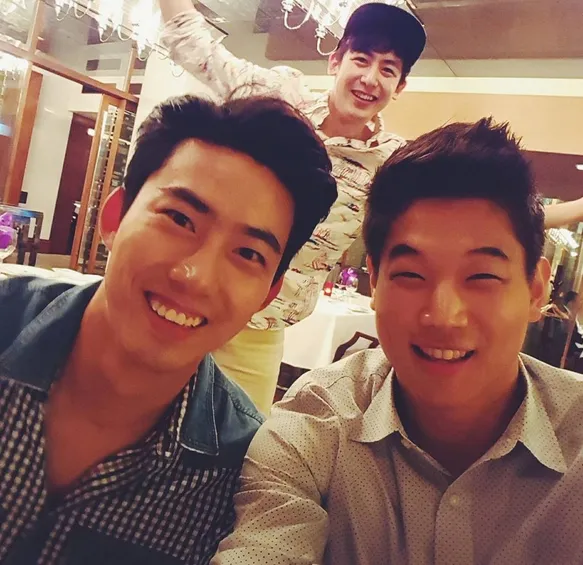 Ki Hong Lee sempat bertemu member 2PM saat di Korea. ©kdramastars.com