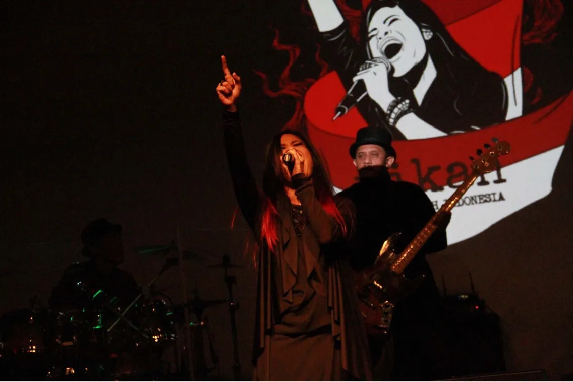 Dibuat bukan oleh seorang musisi, Kikan sempat merasa bingung saat mencari nada untuk lagu 'Berkibarlah Indonesia' © KapanLagi.com/Budy Santoso