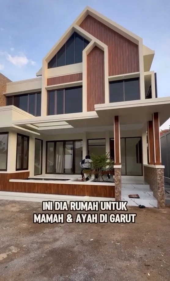 Rumah Sudah Jadi Tinggal Mengisi