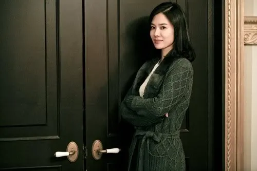 Kim Hyun Joo akhirnya pulang dari Nepal setelah jadi relawan sekaligus mengalami gempa kedua pada 12 Mei lalu. ©kbs