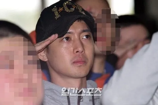 Pengacara Kim Hyun Joong mengatakan kemungkinan bahwa kliennya adalah korban penipuan. ©credit as tagged