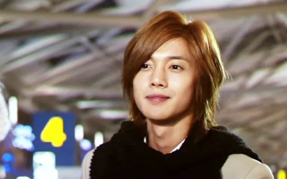 Kim Hyun Joong mencatatkan rekor penjualan single. ©soompi.com