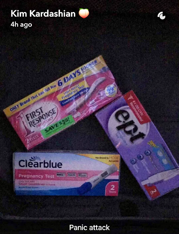 Kim Kardashian lakukan tes kehamilan © Snapchat.com/kimkardashian