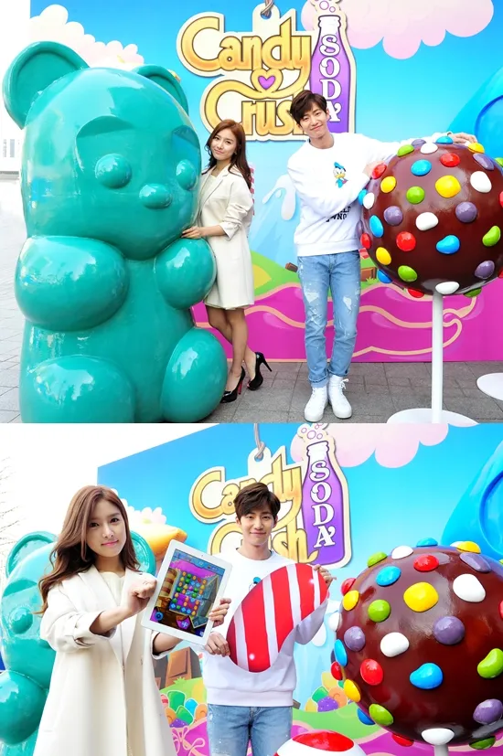 Kim So Eun dan Song Jae Rim saat menghadiri event Candy Crush Soda. ©mwave.interest.me