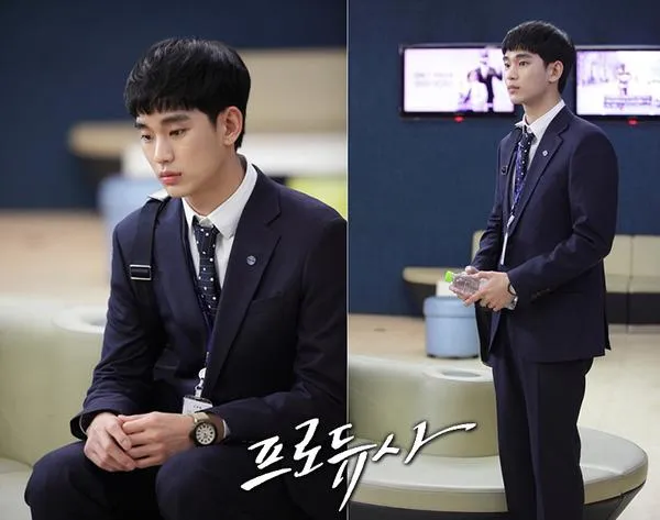 Di sela-sela syuting drama Producer, Kim Soo Hyun sempatkan bertemu penggemar di China © KBS2