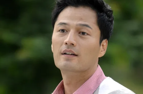 Kim Sung Min ditangkap untuk kedua kalinya atas kasus narkoba. @soompi.com