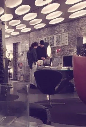 Kim Woo Bin dan Shin Min Ah ketahuan kencan. ©allkpop.com