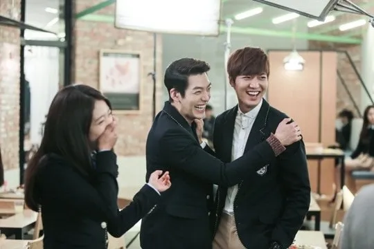 Lee Min Ho, Kim Woo Bin dan Park Shin Hye @allkpop.com