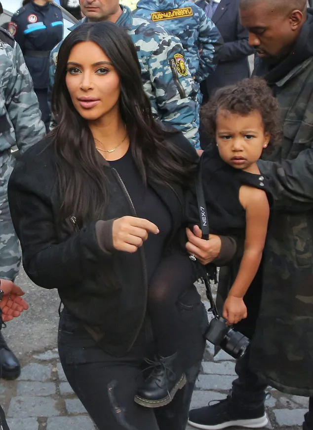 Kim persiapkan kebutuhan fashion North dari sekarang ©splashnews.com