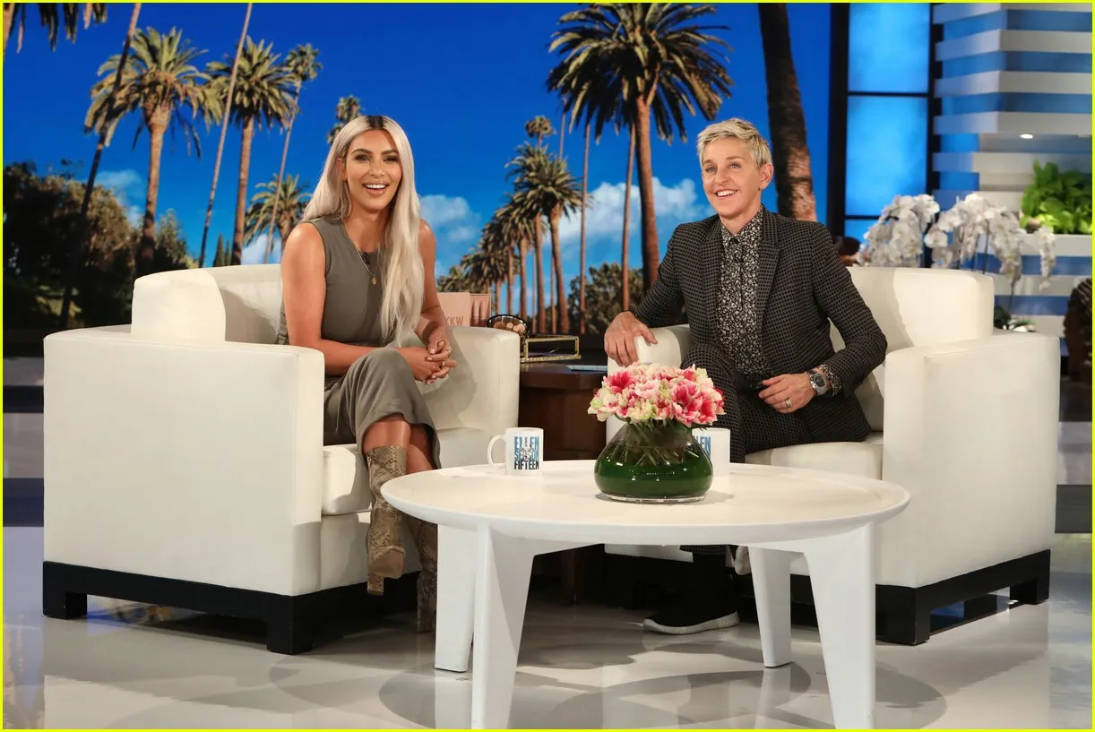 Kim ungkap jenis kelamin bayinya pada Ellen © Just Jared